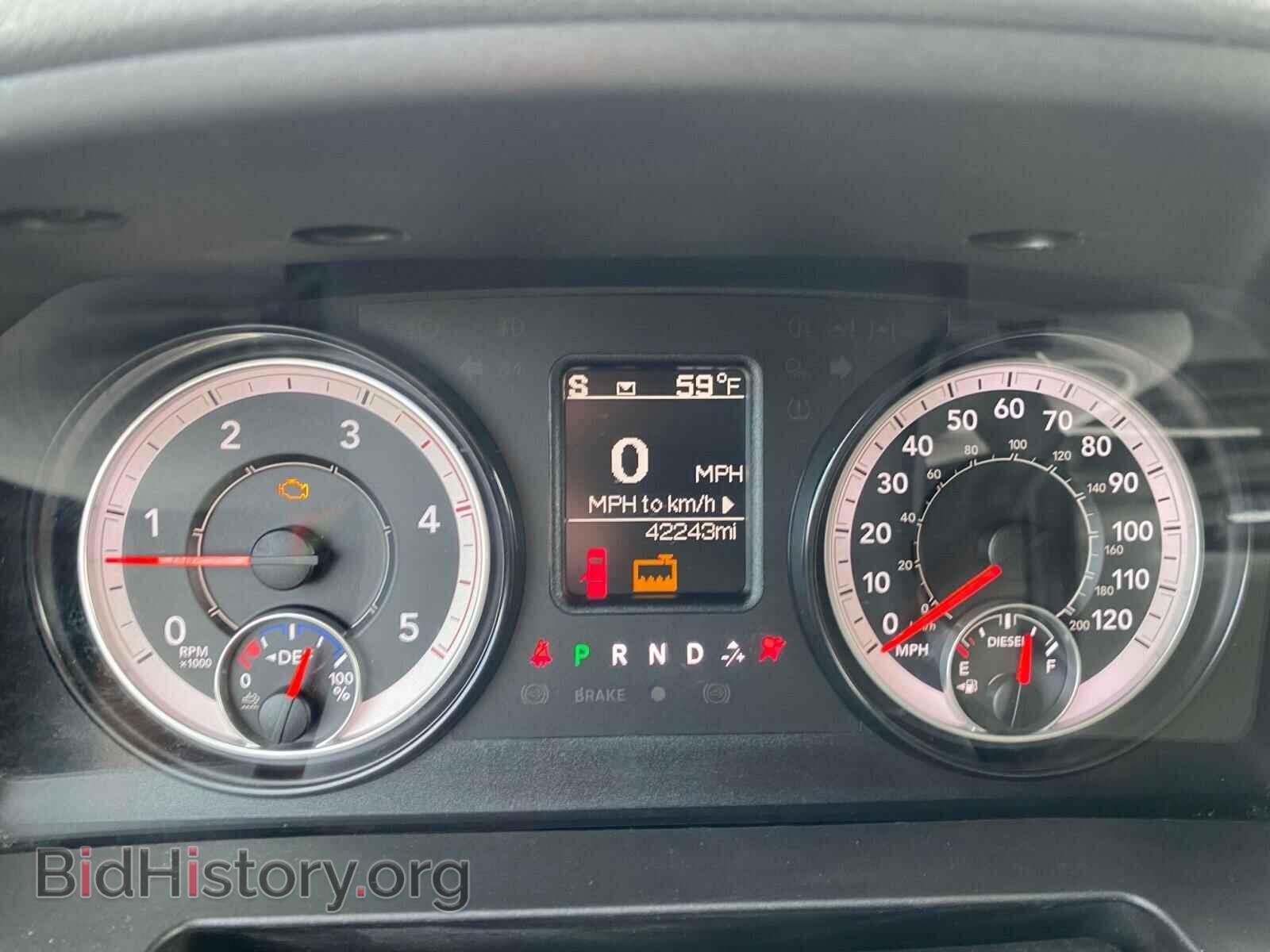 2016 RAM 3500 - VIN: 3C63RRGLXGG251192 - Фото 8