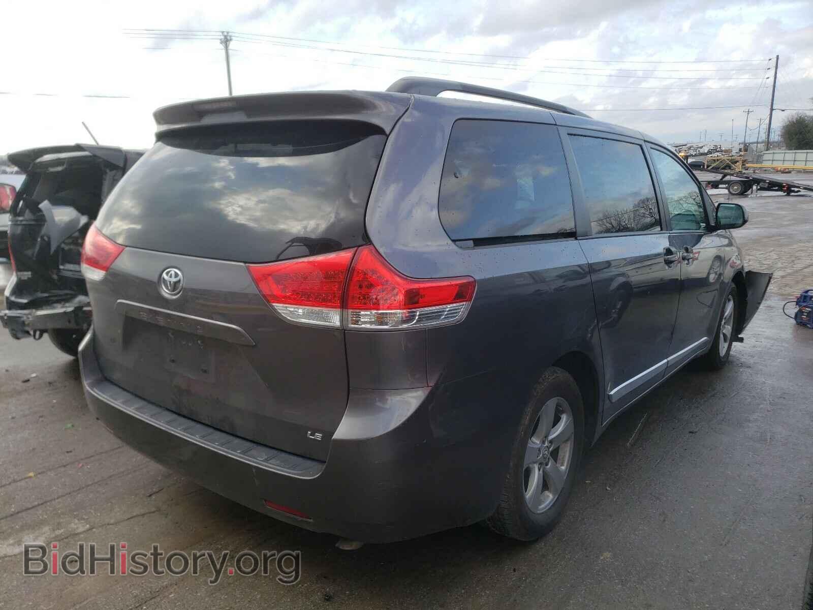 2013 TOYOTA SIENNA - VIN: 5TDKK3DC8DS311767 - Фото 4