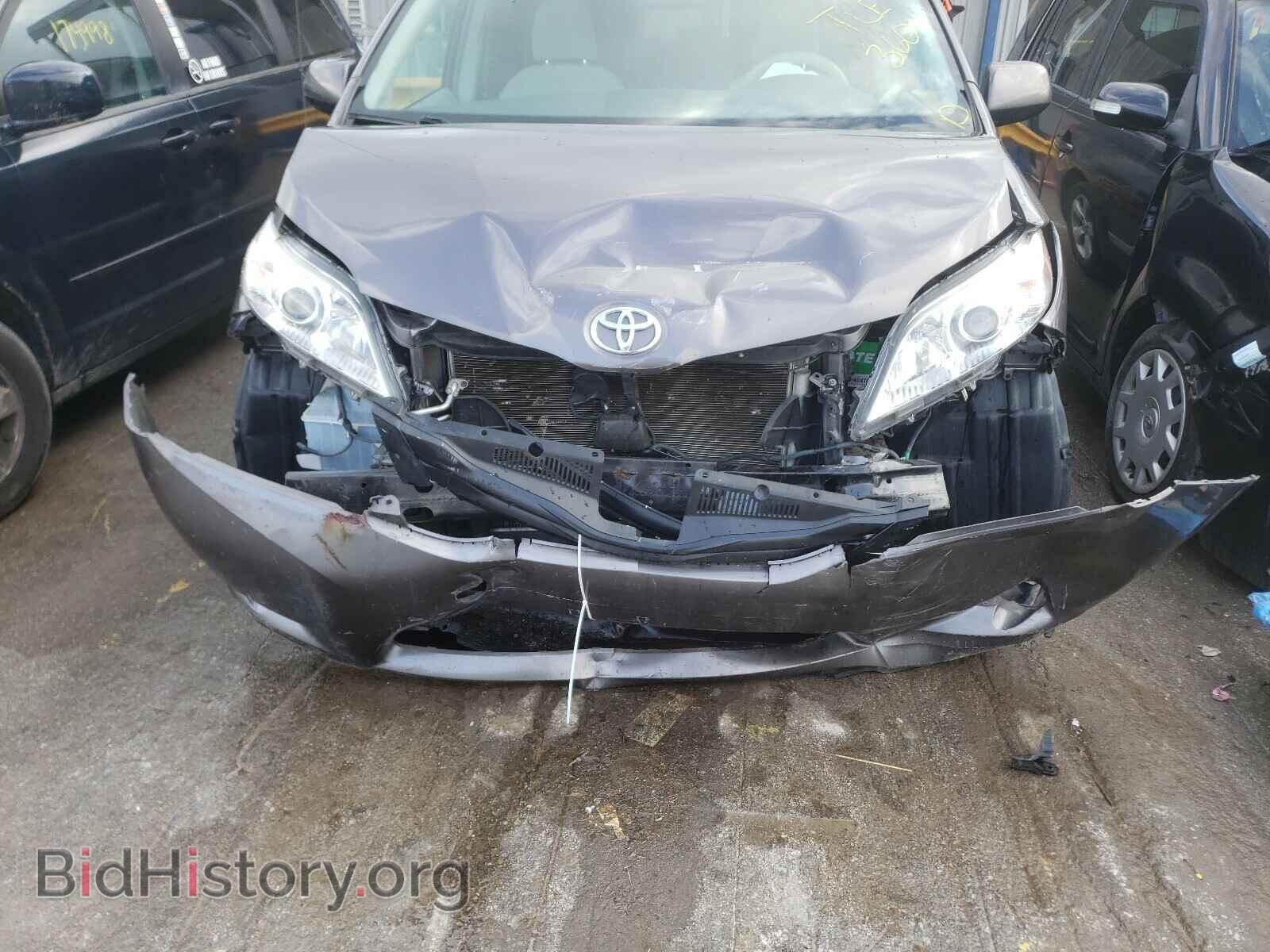 2013 TOYOTA SIENNA - VIN: 5TDKK3DC8DS311767 - Фото 9