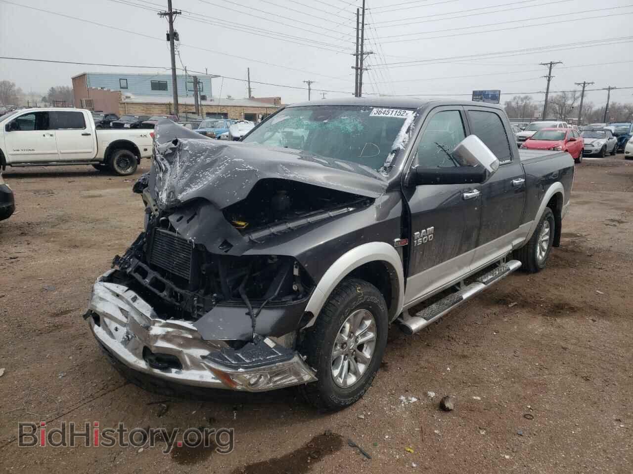 2018 RAM 1500 - VIN: 1C6RR7VM1JS243699 - Фото 2