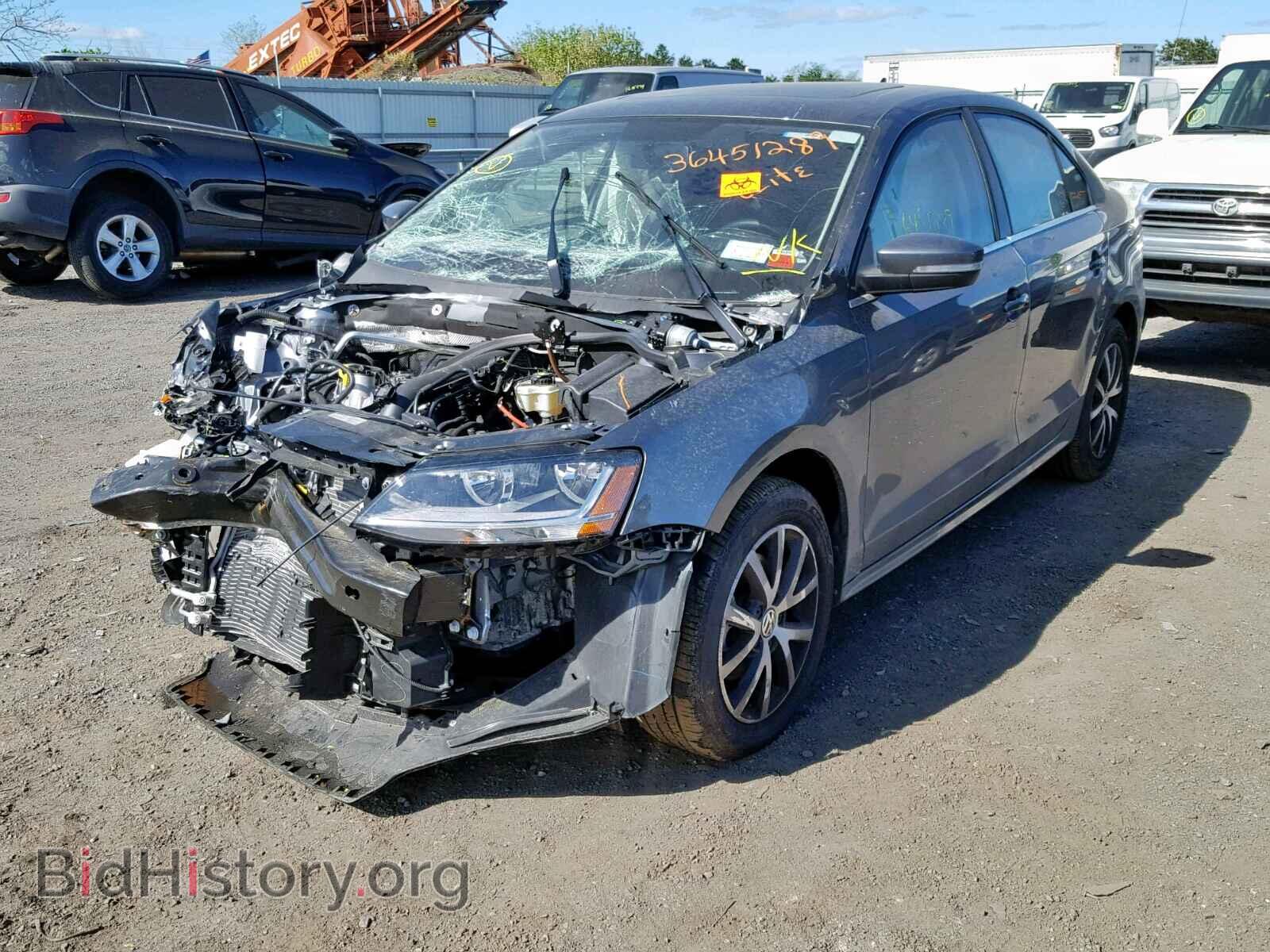 2017 VOLKSWAGEN JETTA - VIN: 3VWDB7AJ9HM263413 - Photo 2