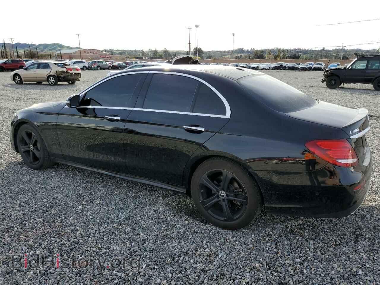 2017 MERCEDES-BENZ E-CLASS - VIN: WDDZF4JB3HA268517 - Фото 2
