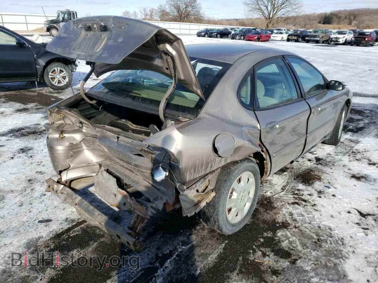 2006 FORD TAURUS - VIN: 1FAFP53U56A125733 - Фото 4