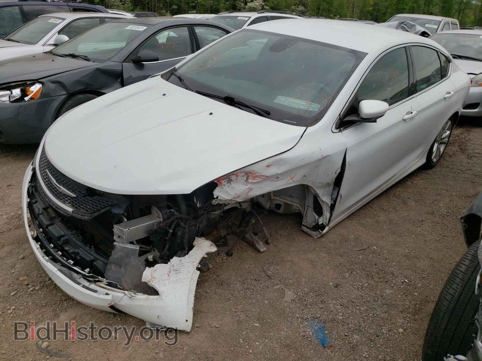2015 CHRYSLER 200 - VIN: 1C3CCCAGXFN516383 - Photo 2