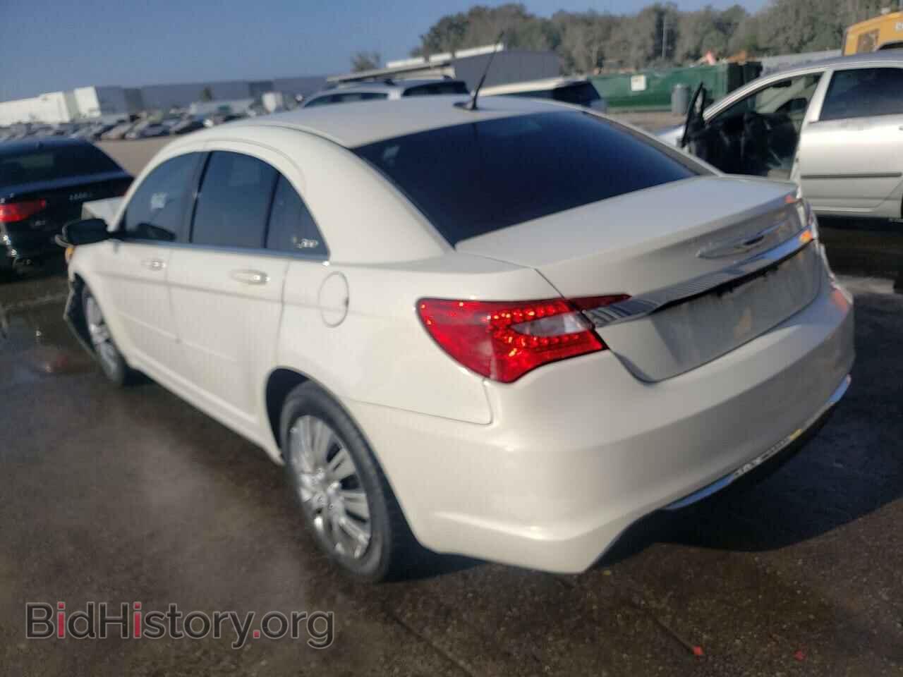 2011 CHRYSLER 200 - VIN: 1C3BC4FB2BN515771 - Фото 3