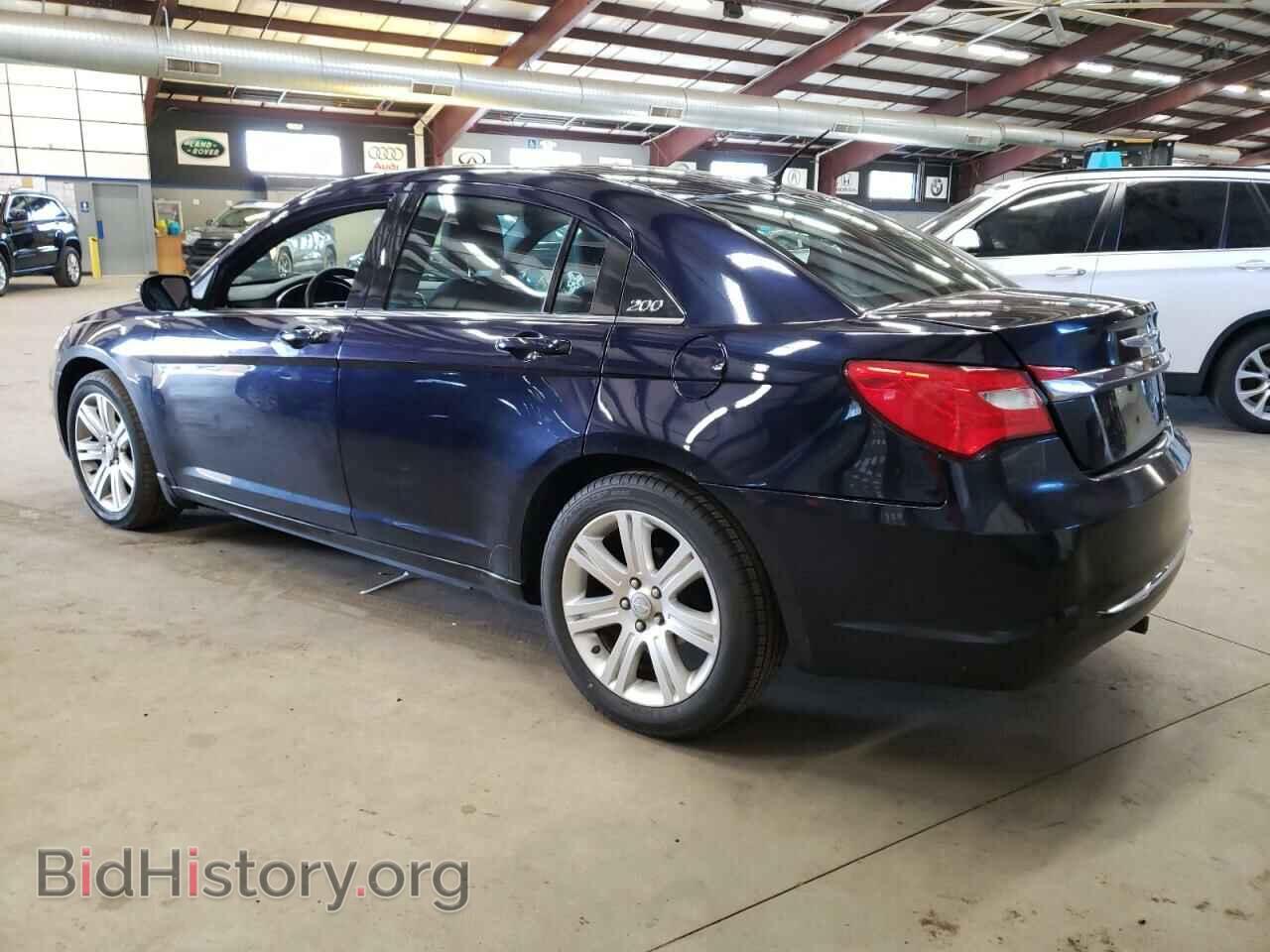 2012 CHRYSLER 200 - VIN: 1C3CCBBG2CN302282 - Photo 2