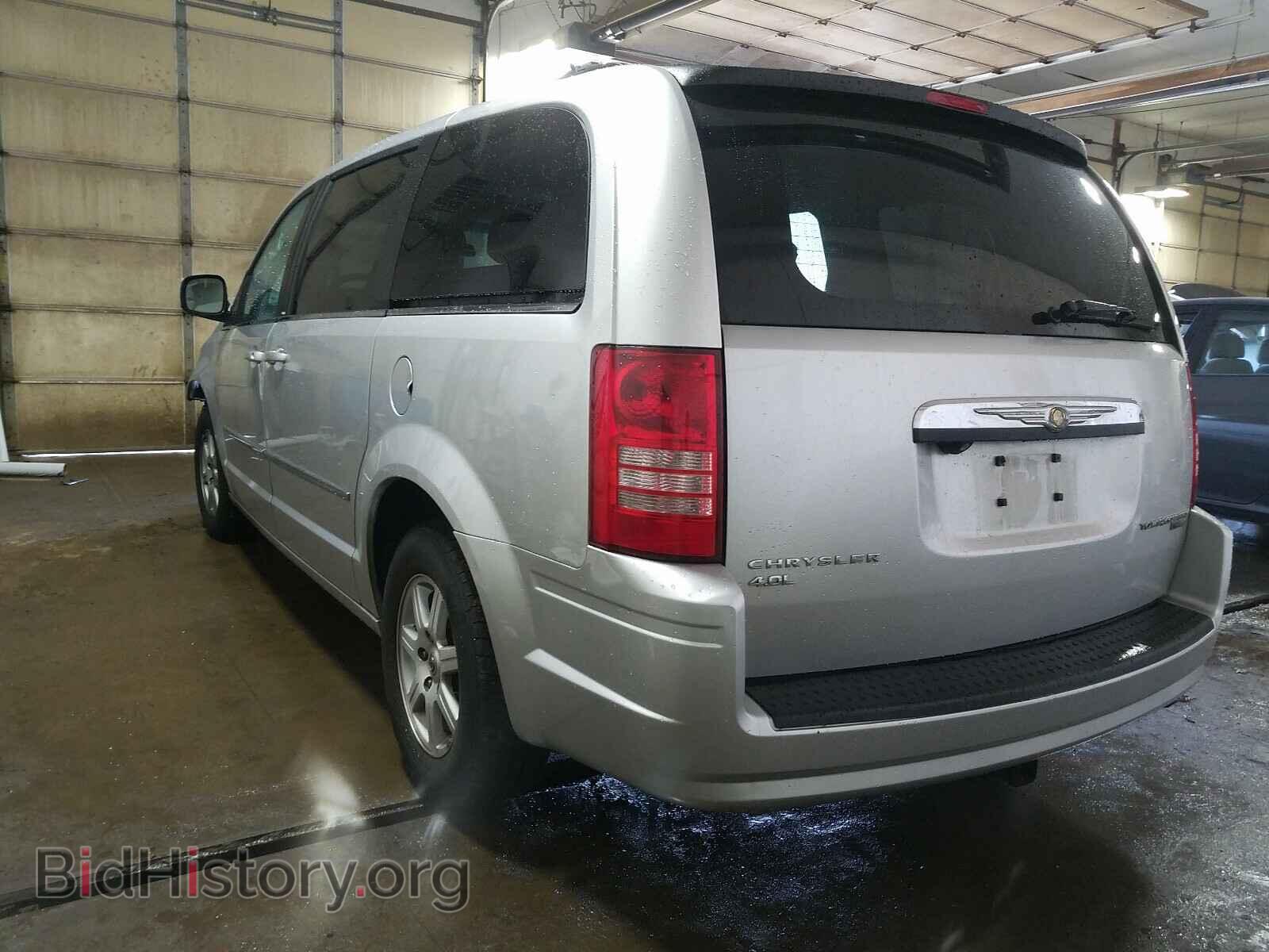 2010 CHRYSLER MINIVAN - VIN: 2A4RR8DX8AR358290 - Фото 3