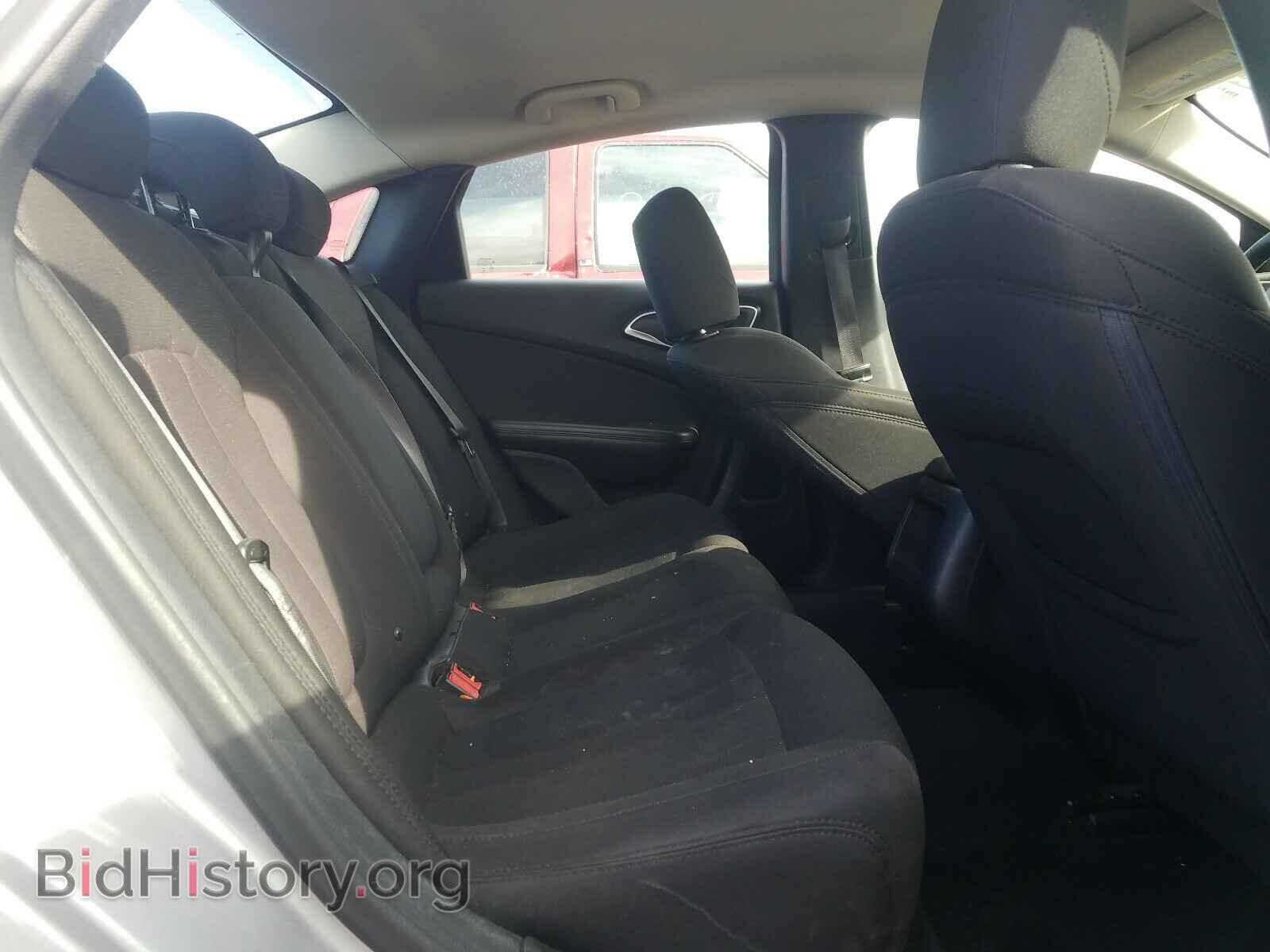 2015 CHRYSLER 200 - VIN: 1C3CCCAB2FN571205 - Фото 6