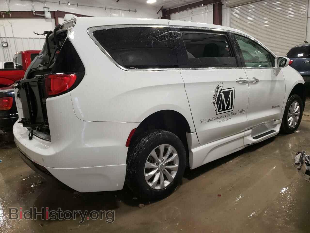 2018 CHRYSLER PACIFICA - VIN: 2C4RC1FGXJR214266 - Photo 3