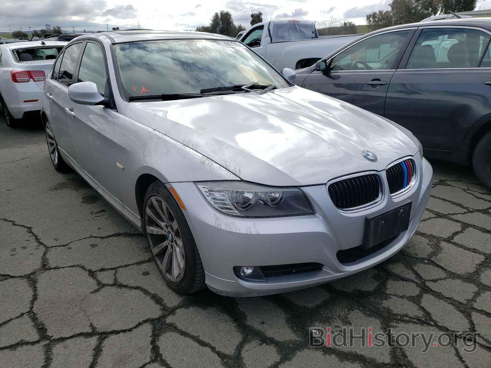 Photo WBAPH5G51BNM75052 - BMW 3 SERIES 2011