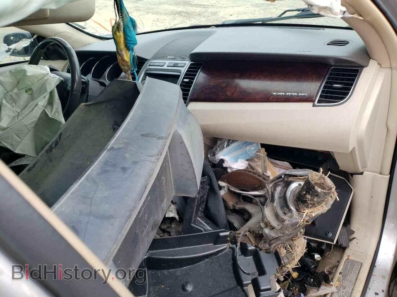 2011 FORD TAURUS - VIN: 1FAHP2FW4BG126920 - Photo 8