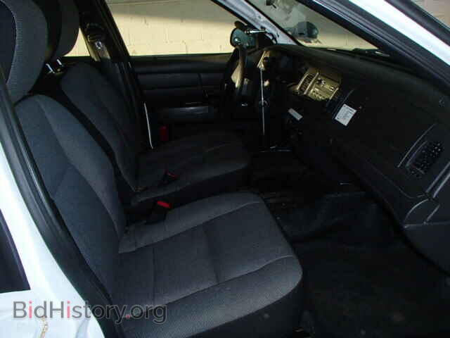 2011 FORD CROWN VIC - VIN: 2FABP7BV5BX181595 - Фото 5