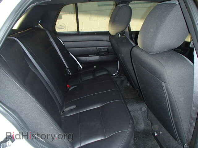 2011 FORD CROWN VIC - VIN: 2FABP7BV5BX181595 - Фото 6