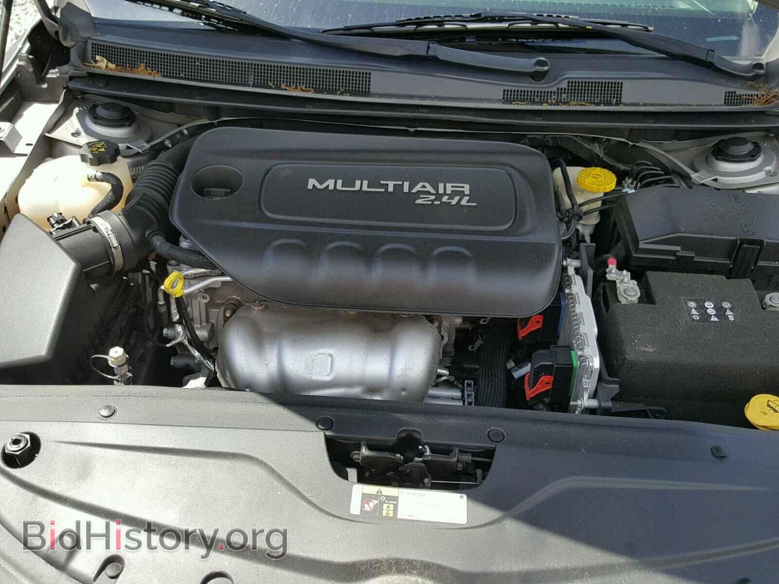 2015 CHRYSLER 200 - VIN: 1C3CCCAB3FN577532 - Photo 7