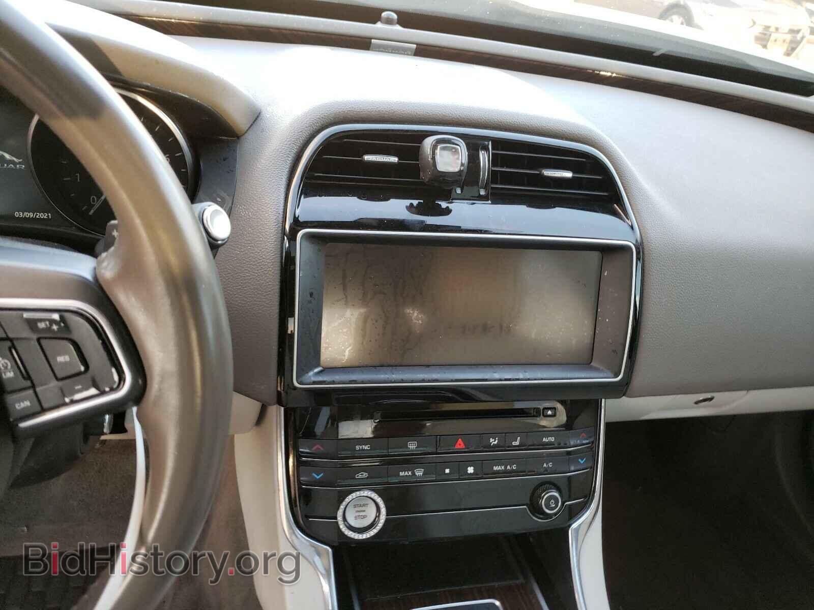 2017 JAGUAR XE - VIN: SAJAE4BG5HA950434 - Фото 9