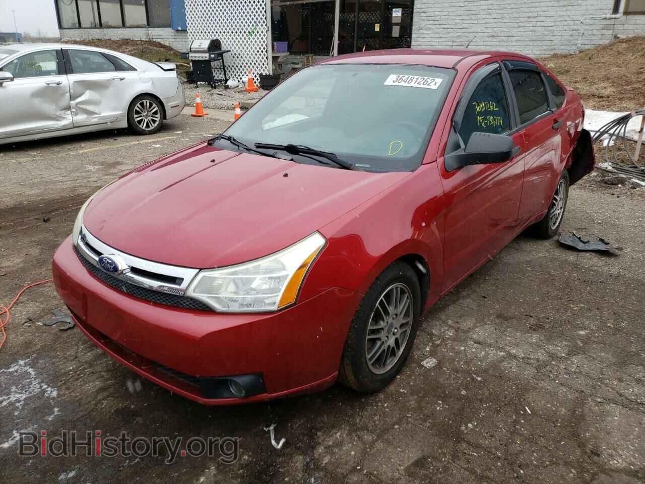 2011 FORD FOCUS - VIN: 1FAHP3FN0BW147217 - Фото 2