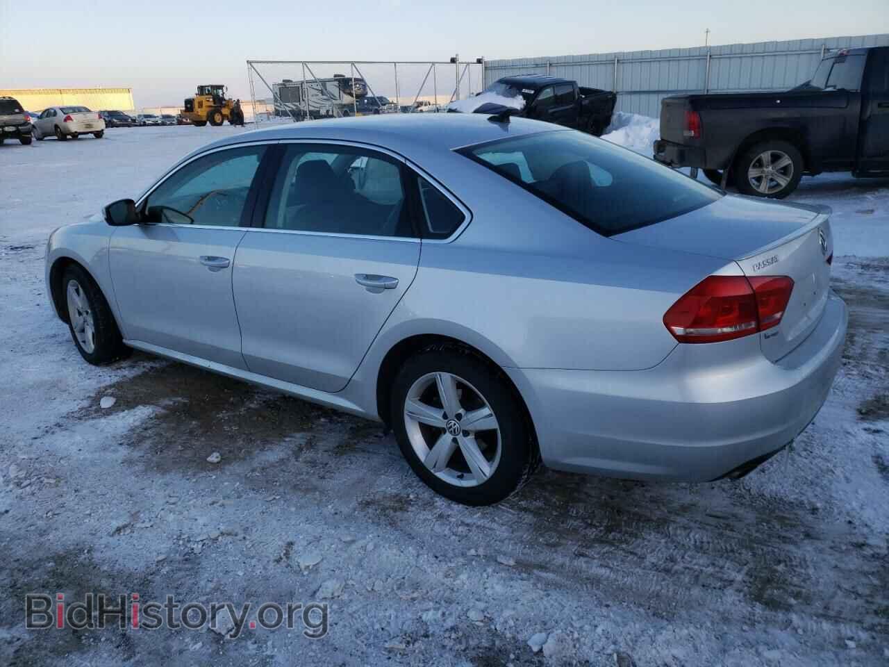 2013 VOLKSWAGEN PASSAT - VIN: 1VWBP7A31DC041468 - Фото 2