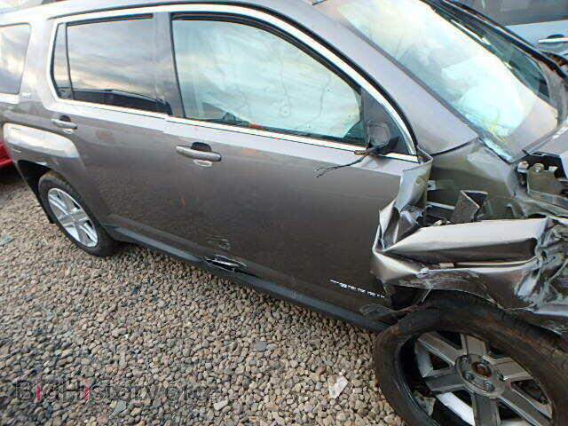 2011 GMC TERRAIN - VIN: 2CTALUEC2B6472589 - Photo 10