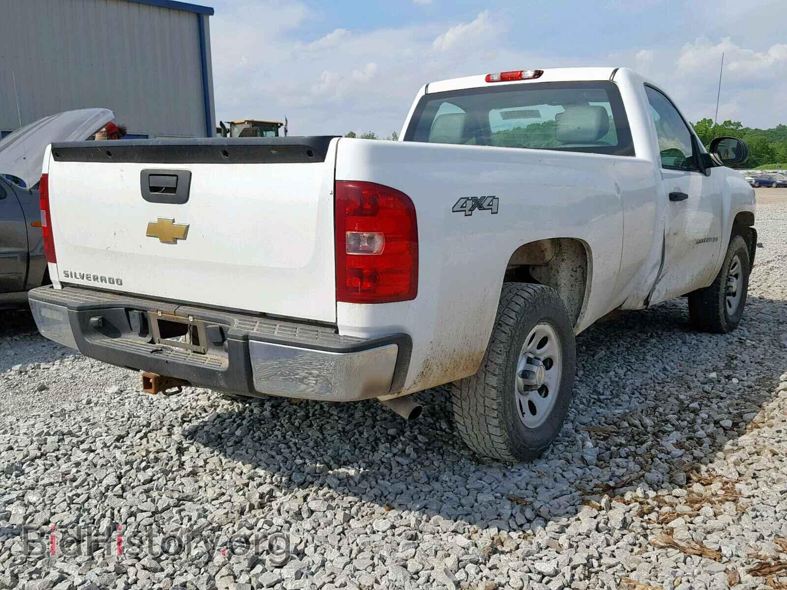 2011 CHEVROLET SILVERADO - VIN: 1GCNKPEX3BZ396874 - Фото 4