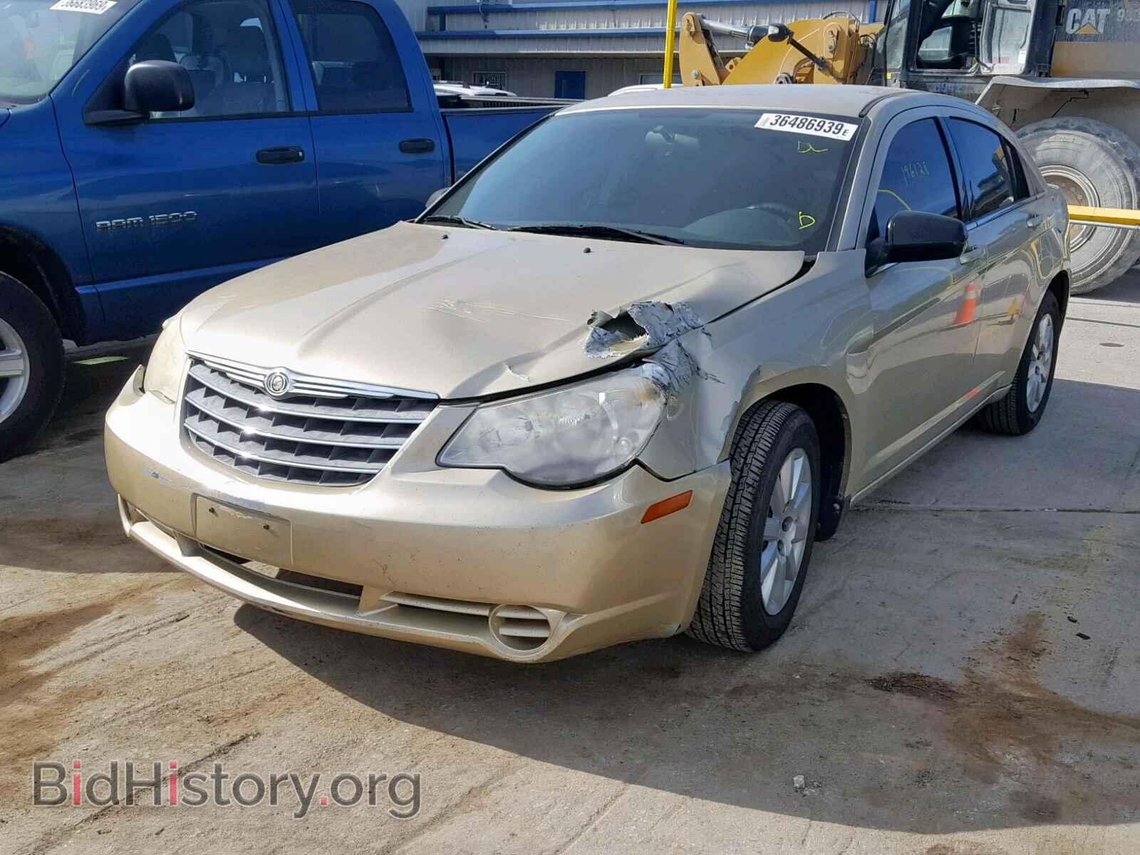 2010 CHRYSLER SEBRING - VIN: 1C3CC4FB0AN131197 - Фото 2