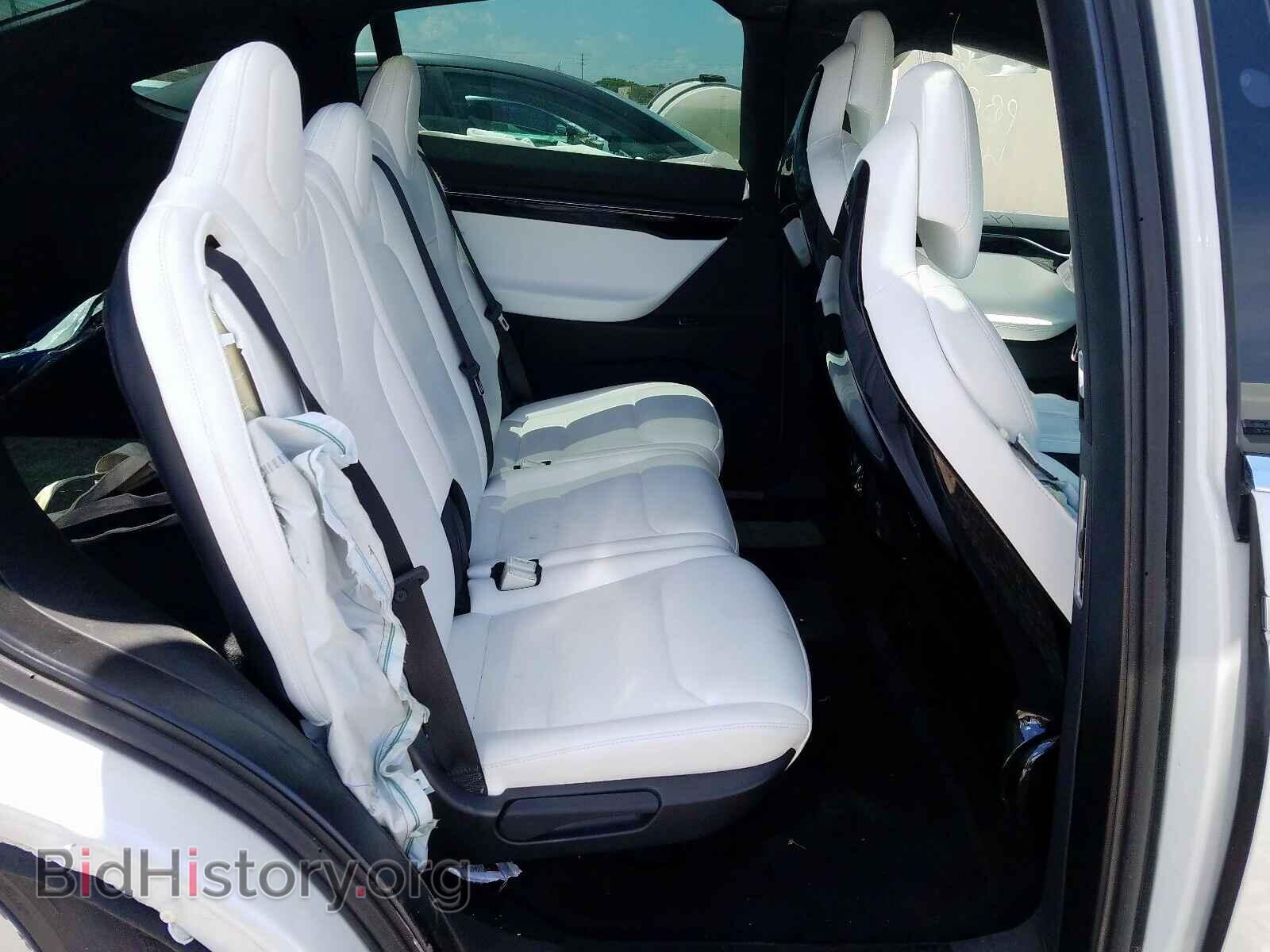 2017 TESLA MODEL X - VIN: 5YJXCDE20HF041796 - Фото 6