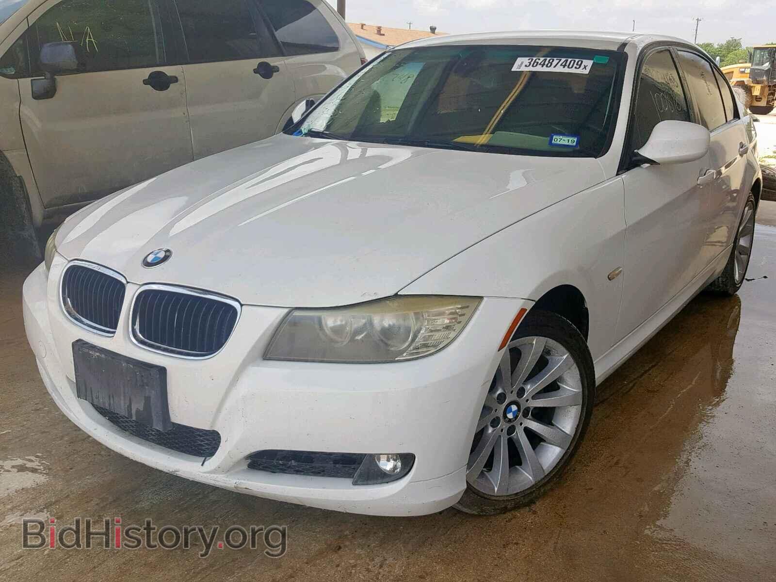 2011 BMW 328 I - VIN: WBAPH7C53BE723433 - Фото 2