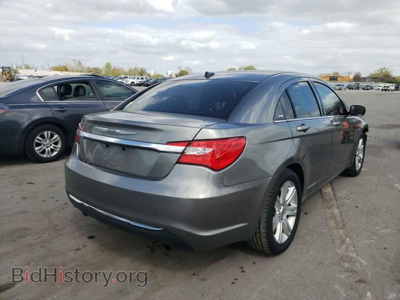 2012 CHRYSLER 200 - VIN: 1C3CCBBG2CN250572 - Фото 4