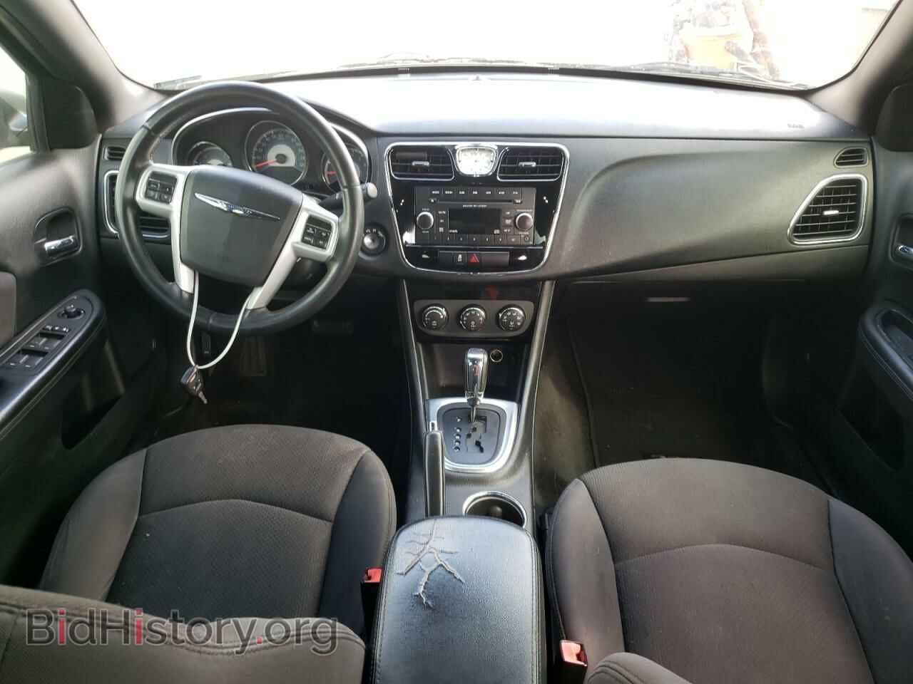 2012 CHRYSLER 200 - VIN: 1C3CCBBG2CN250572 - Фото 9