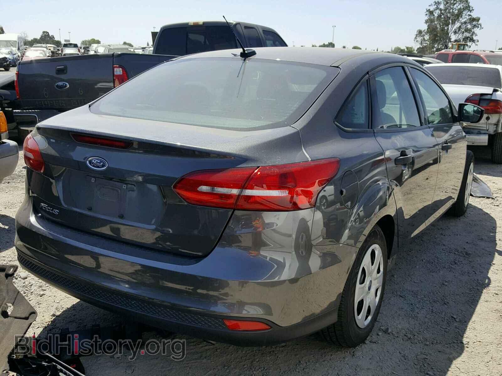 2017 FORD FOCUS - VIN: 1FADP3E2XHL219928 - Photo 4