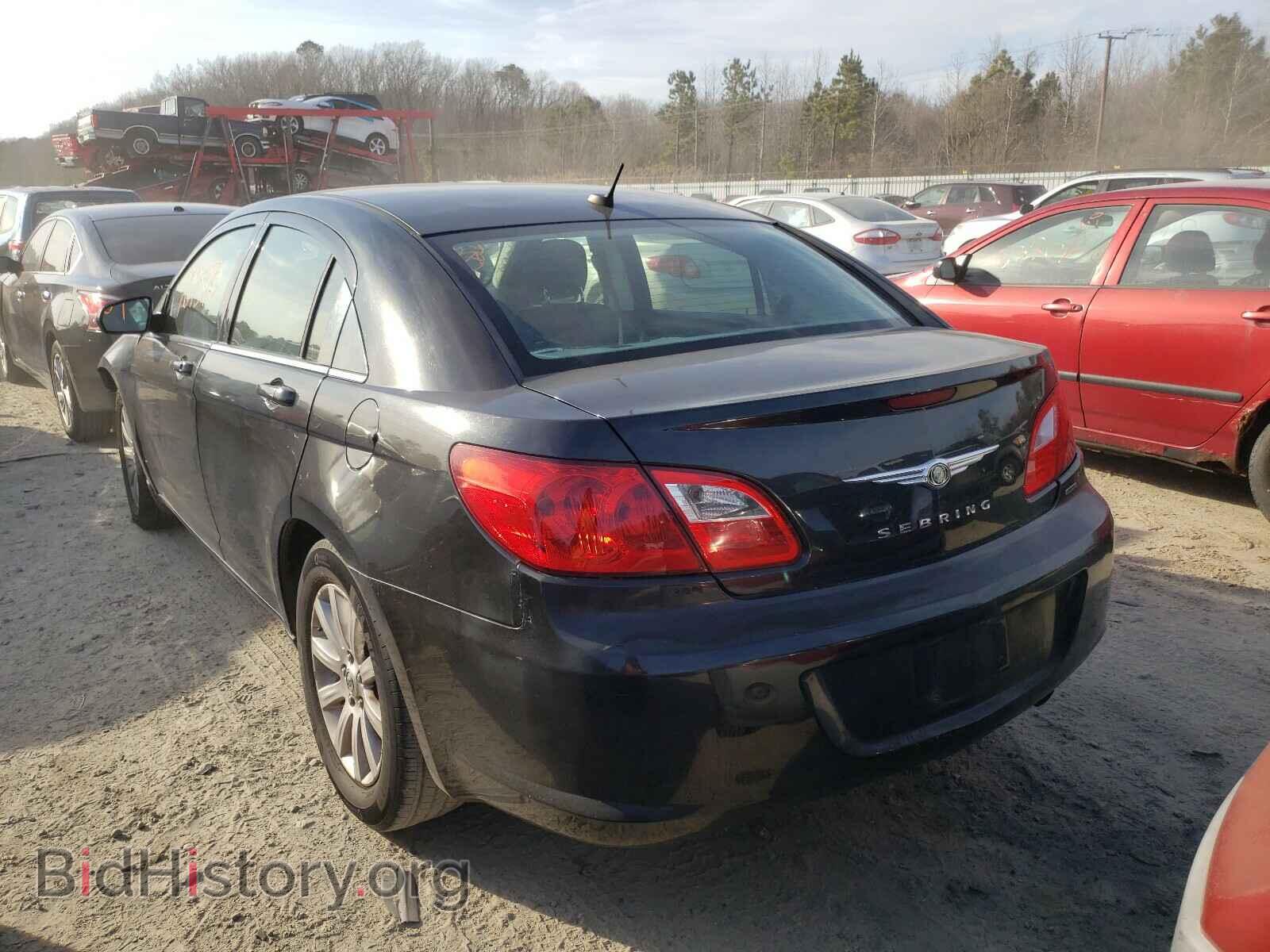 2010 CHRYSLER SEBRING - VIN: 1C3CC5FB7AN201414 - Photo 3