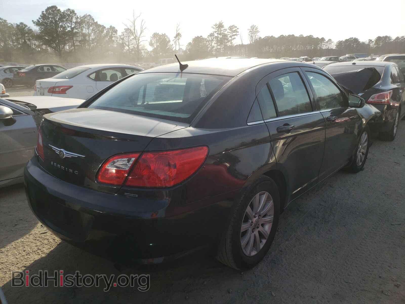 2010 CHRYSLER SEBRING - VIN: 1C3CC5FB7AN201414 - Photo 4