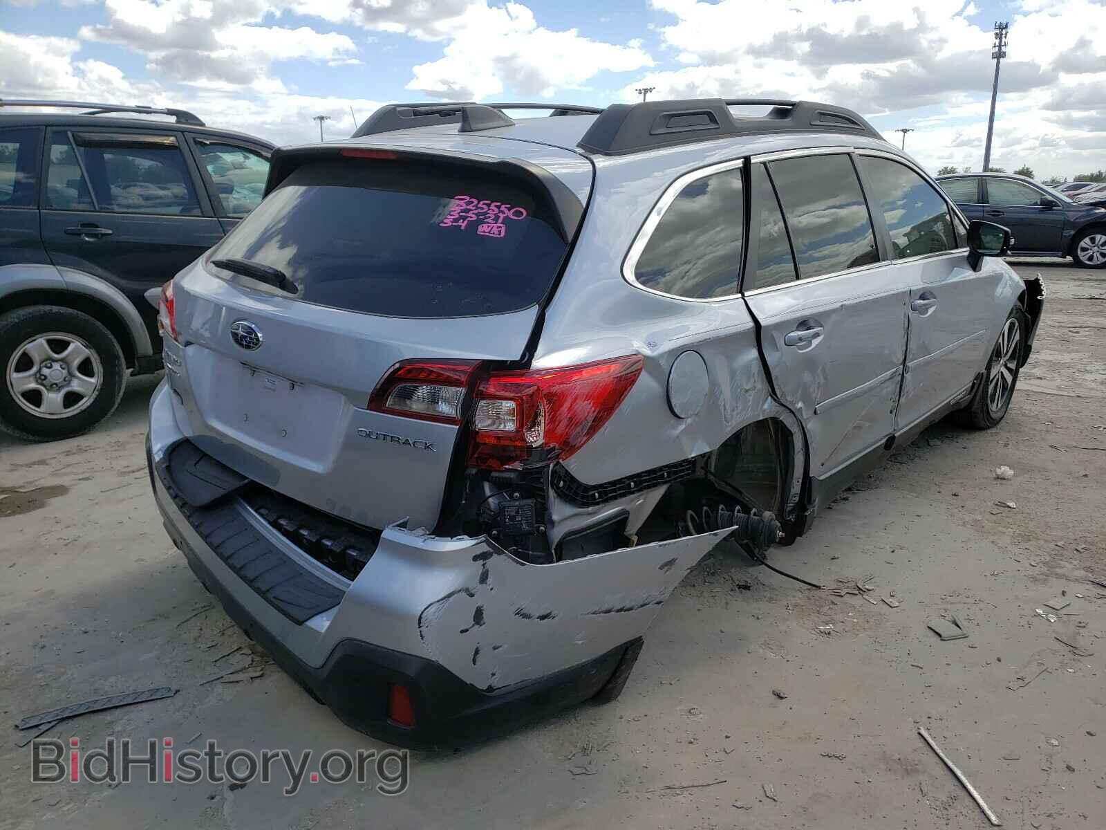 2018 SUBARU OUTBACK - VIN: 4S4BSANC5J3235775 - Фото 4