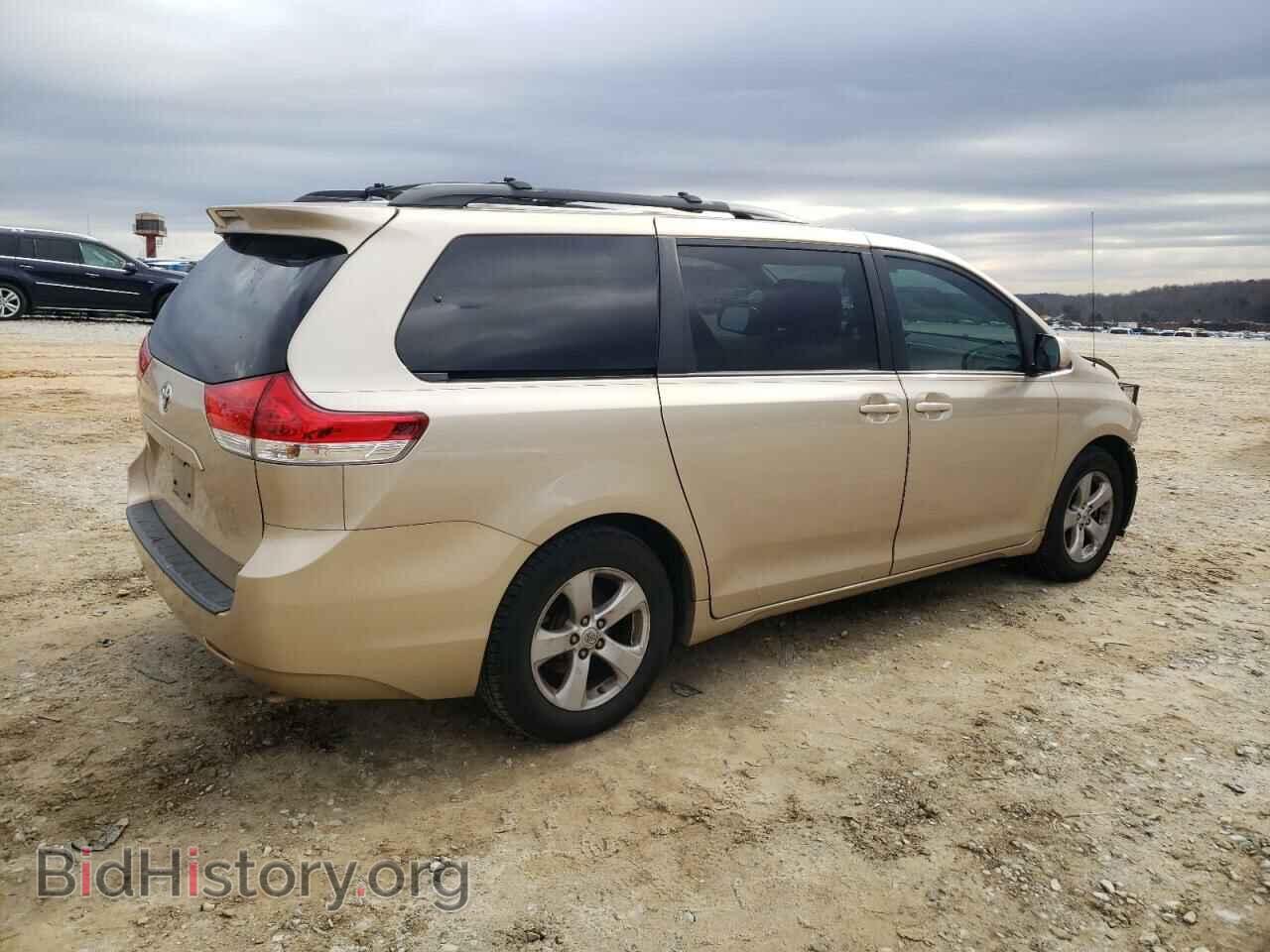 2013 TOYOTA SIENNA - VIN: 5TDKK3DC8DS299734 - Photo 3