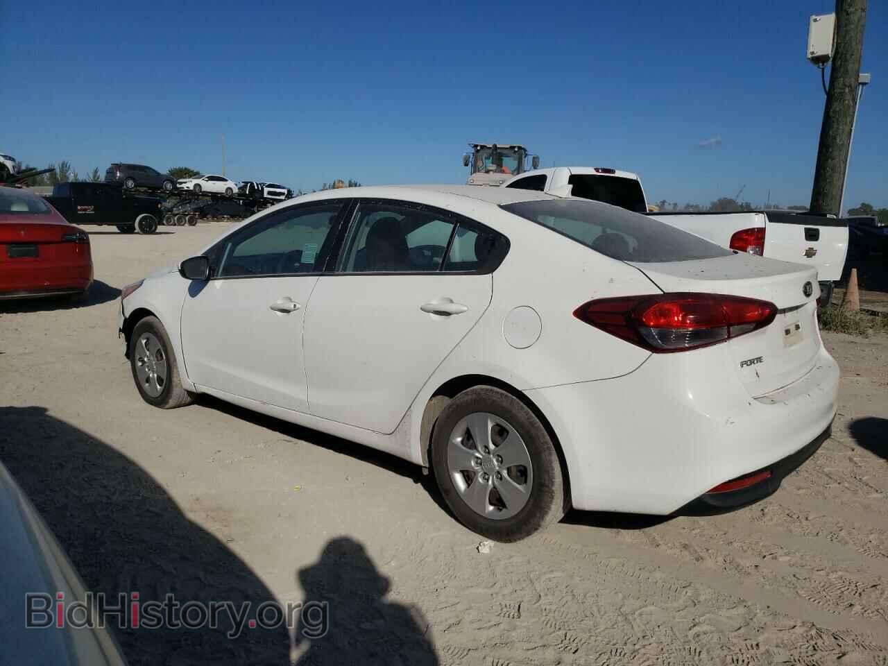 2017 KIA FORTE - VIN: 3KPFK4A78HE054334 - Фото 2