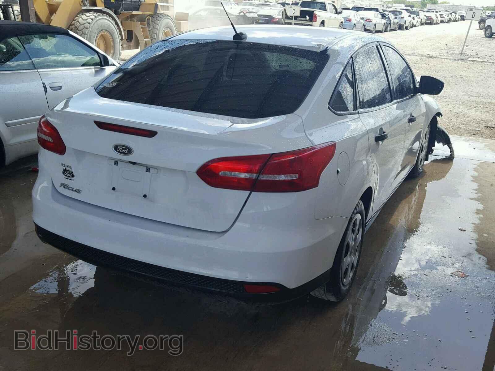2017 FORD FOCUS - VIN: 1FADP3E23HL244377 - Photo 4