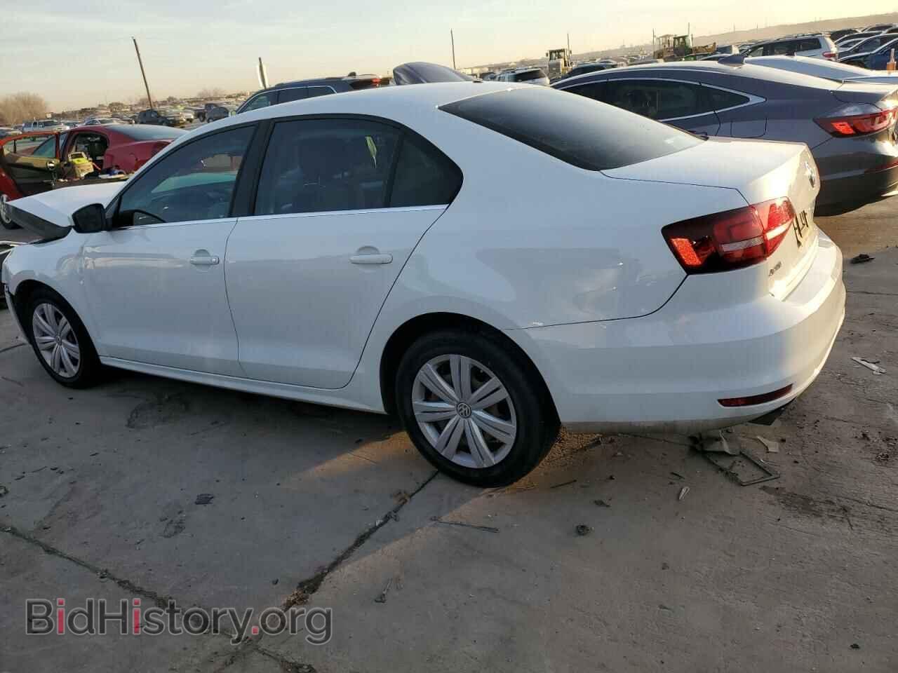 2017 VOLKSWAGEN JETTA - VIN: 3VW2B7AJ2HM334152 - Фото 2