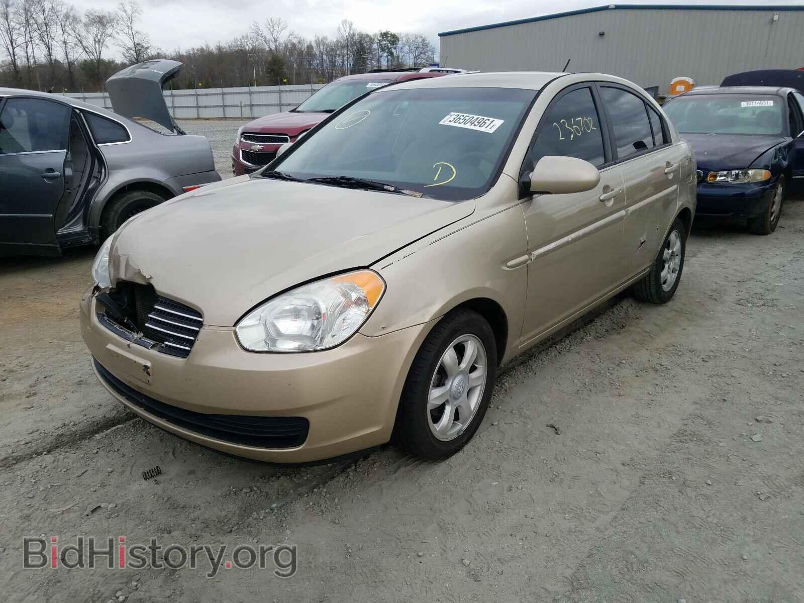 2006 HYUNDAI ACCENT - VIN: KMHCN46C56U010656 - Фото 2