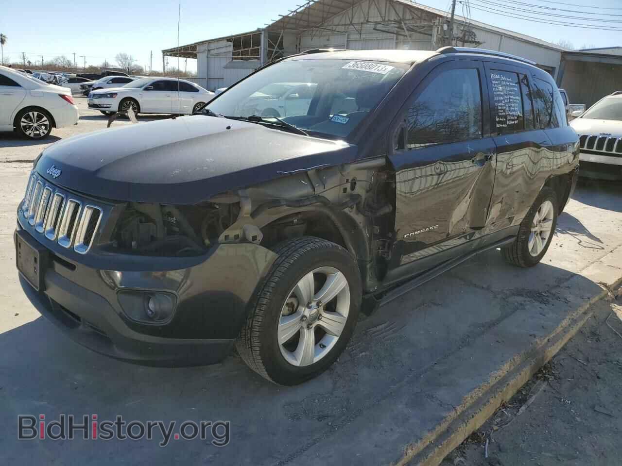 Photo 1J4NT1FA1BD170991 - JEEP COMPASS 2011