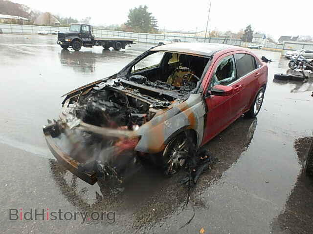 2013 CHRYSLER 200 - VIN: 1C3CCBAB3DN705193 - Фото 2