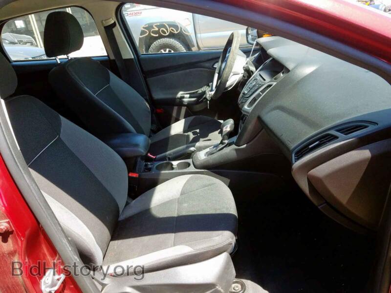 2014 Ford FOCUS (VIN 1FADP3K21EL210048) — фото 5 из 10