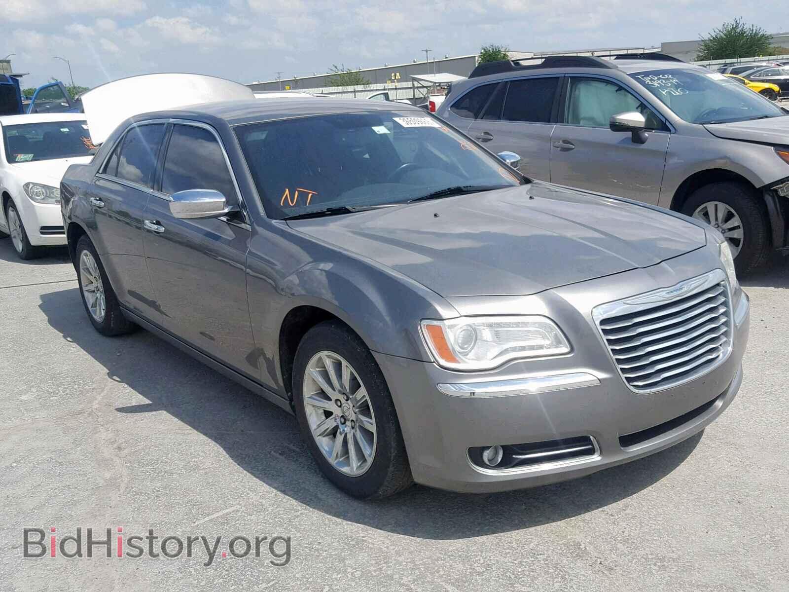 Фотография 2C3CCACG6CH249037 - CHRYSLER 300 2012