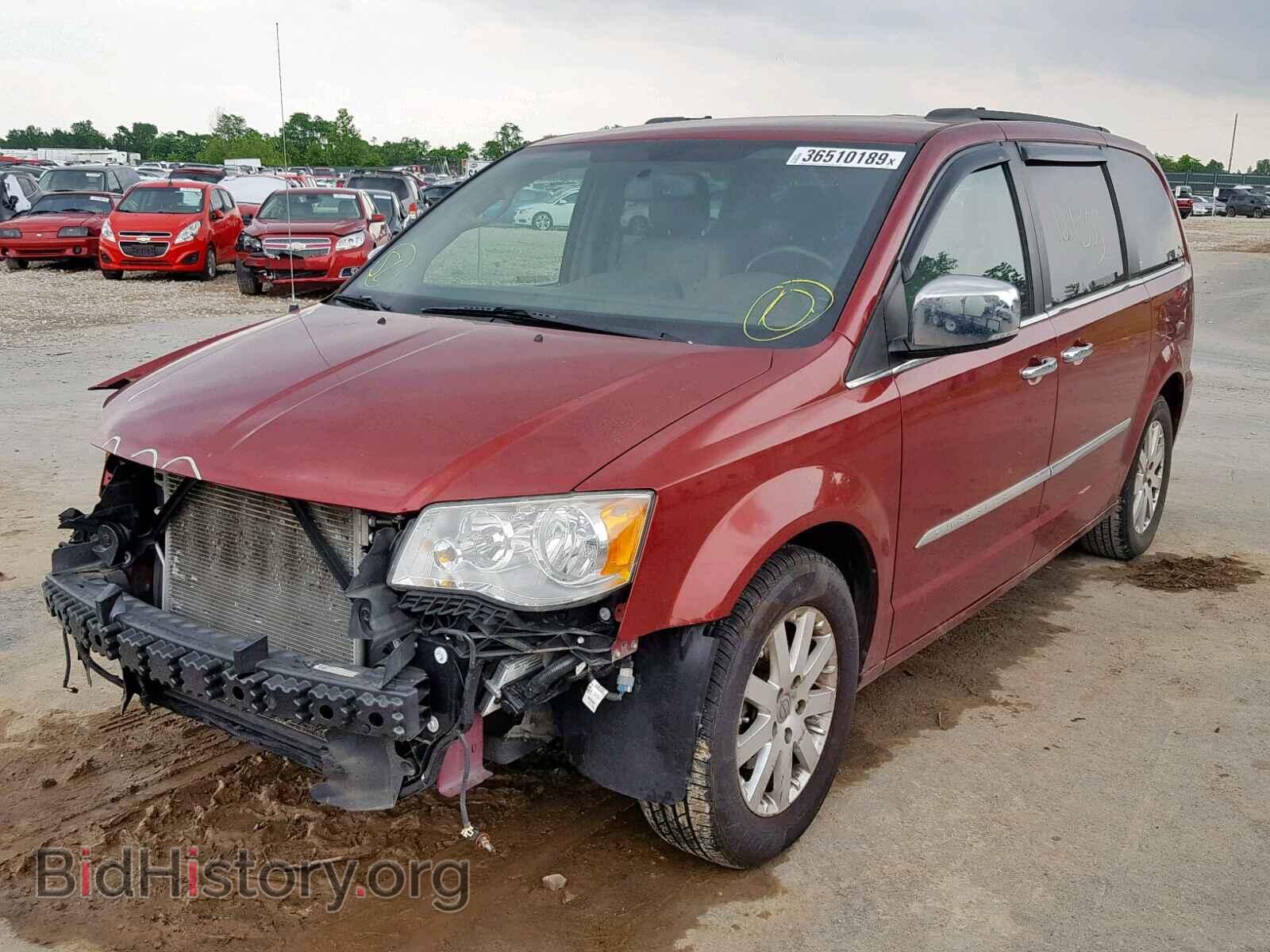 2011 CHRYSLER TOWN & COU - VIN: 2A4RR8DG1BR709610 - Фото 2