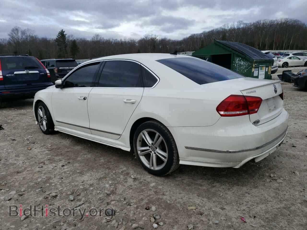 2015 VOLKSWAGEN PASSAT - VIN: 1VWCM7A32FC060708 - Photo 2