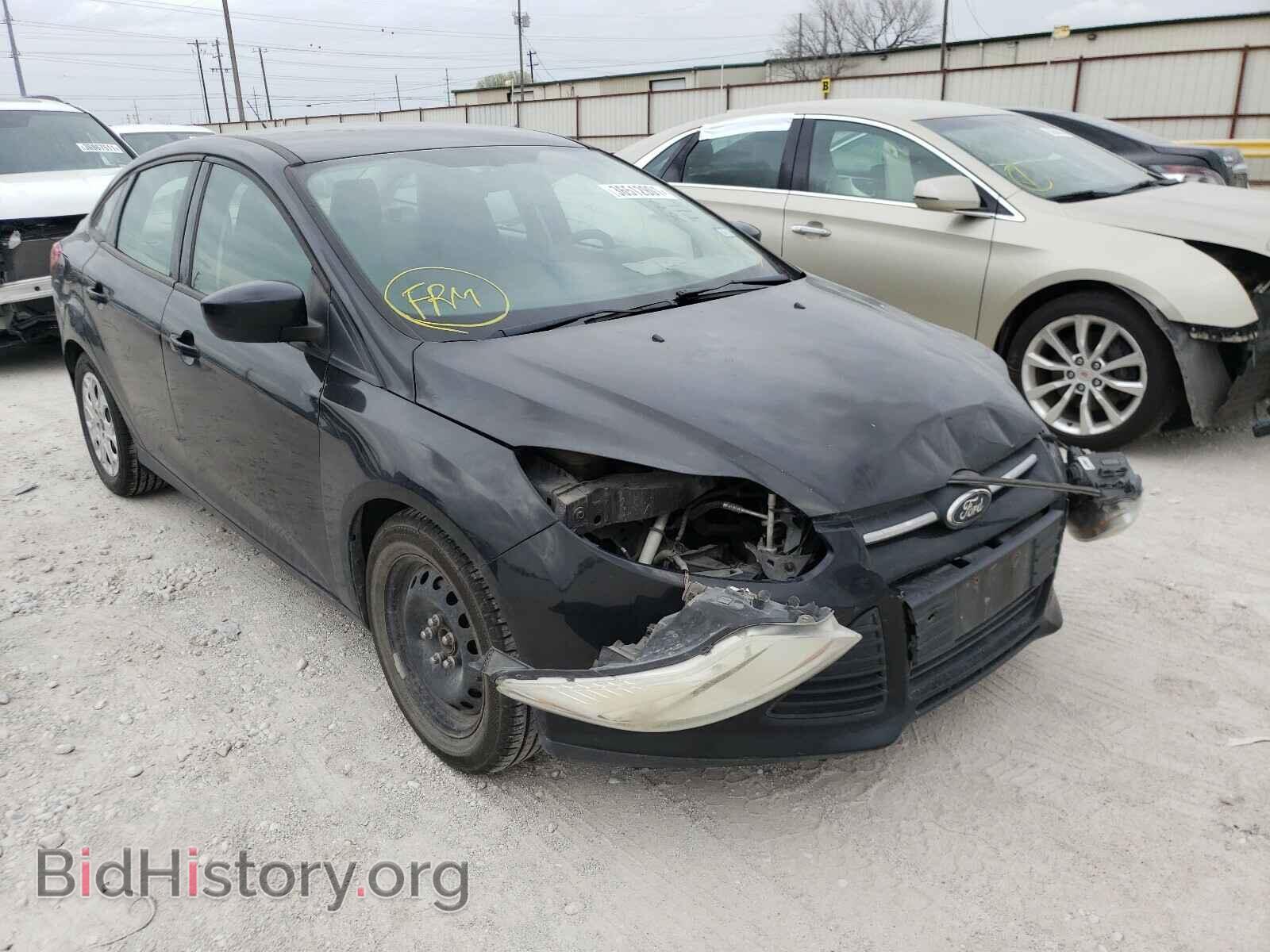 Photo 1FAHP3F29CL387598 - FORD FOCUS 2012