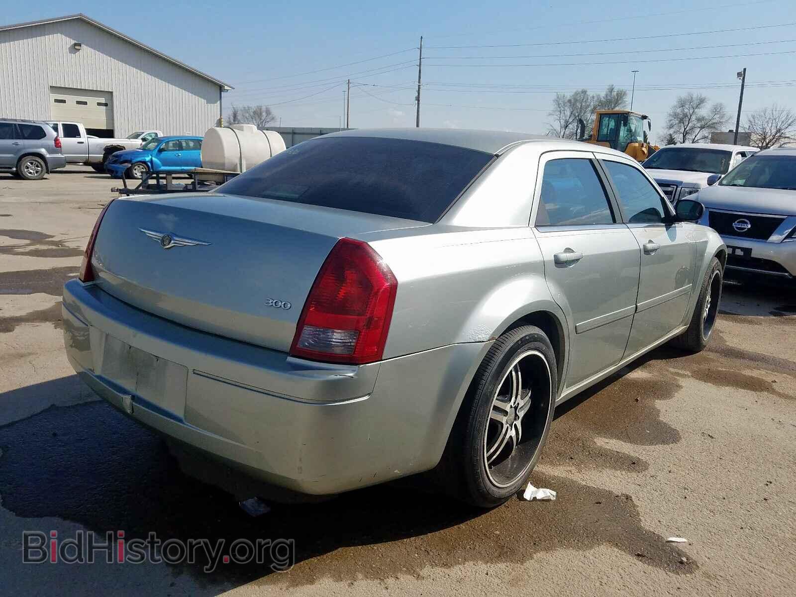2006 CHRYSLER 300 - VIN: 2C3KA43R76H303096 - Фото 4