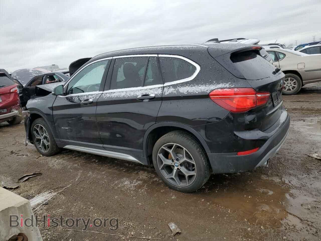 2017 BMW X1 - VIN: WBXHT3Z37H4A54091 - Фото 2