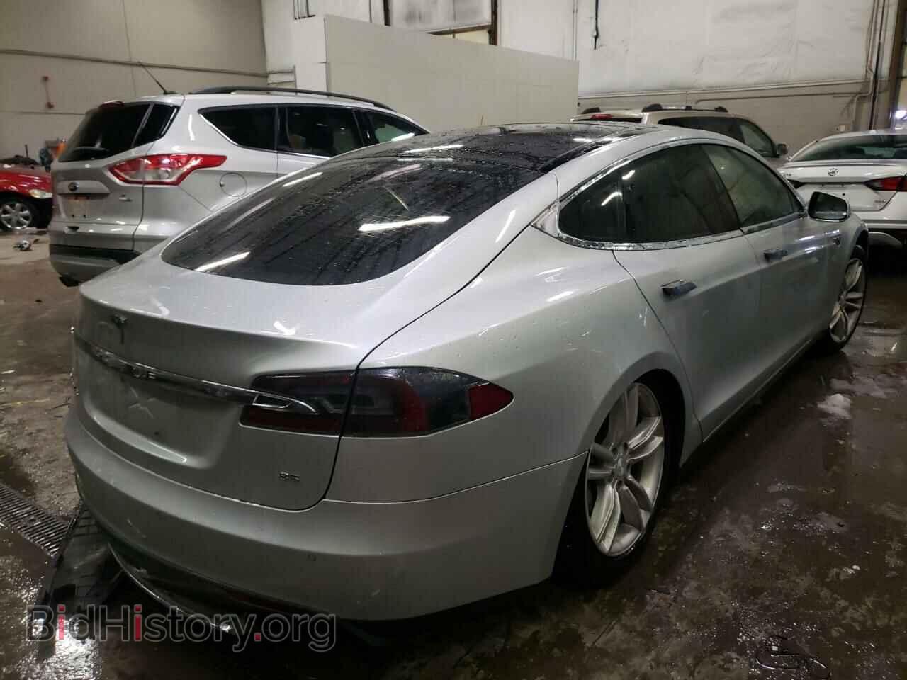 2014 TESLA MODEL S - VIN: 5YJSA1H1XEFP32086 - Фото 4