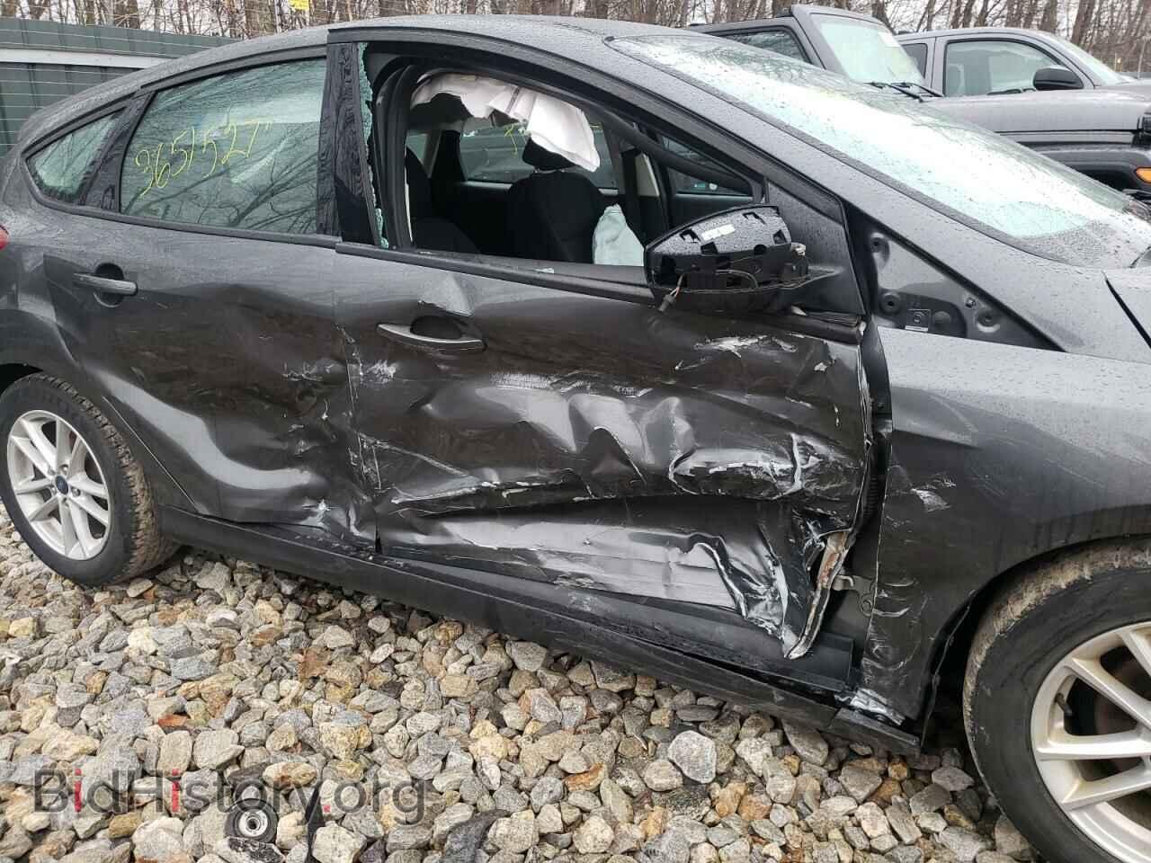 2017 FORD FOCUS - VIN: 1FADP3K29HL247062 - Фото 9