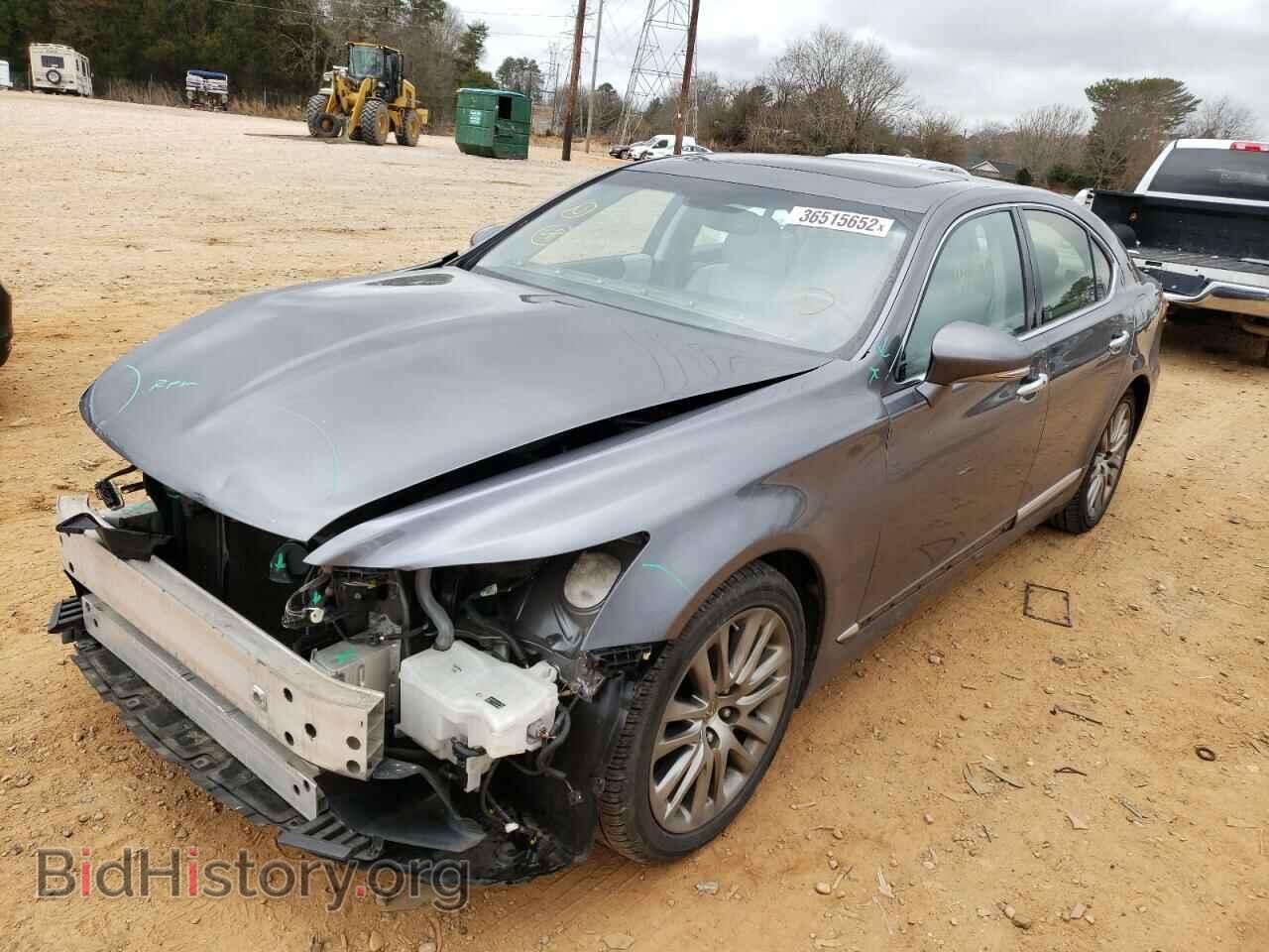 2013 LEXUS LS460 - VIN: JTHBL5EF0D5113853 - Photo 2