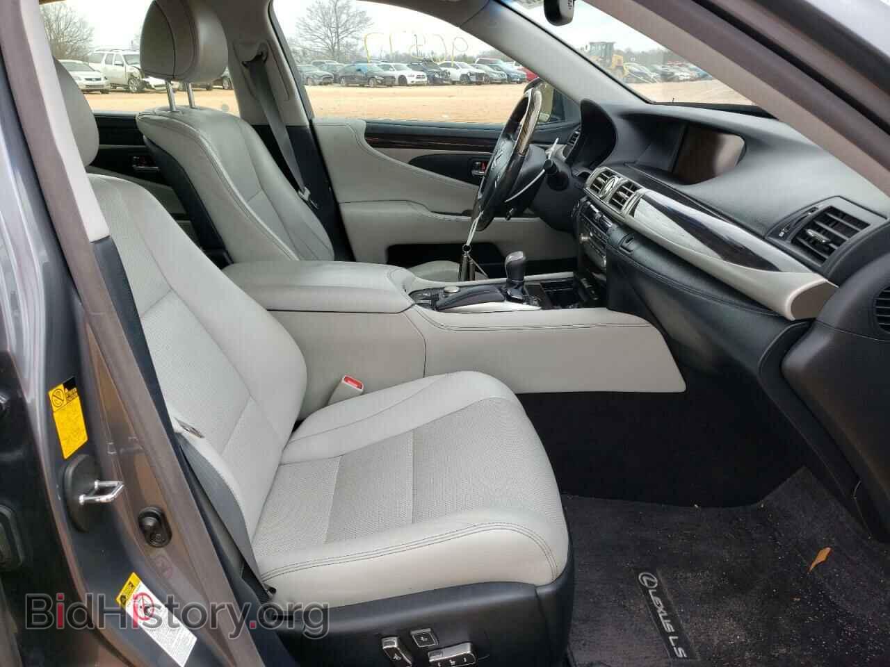 2013 LEXUS LS460 - VIN: JTHBL5EF0D5113853 - Photo 5